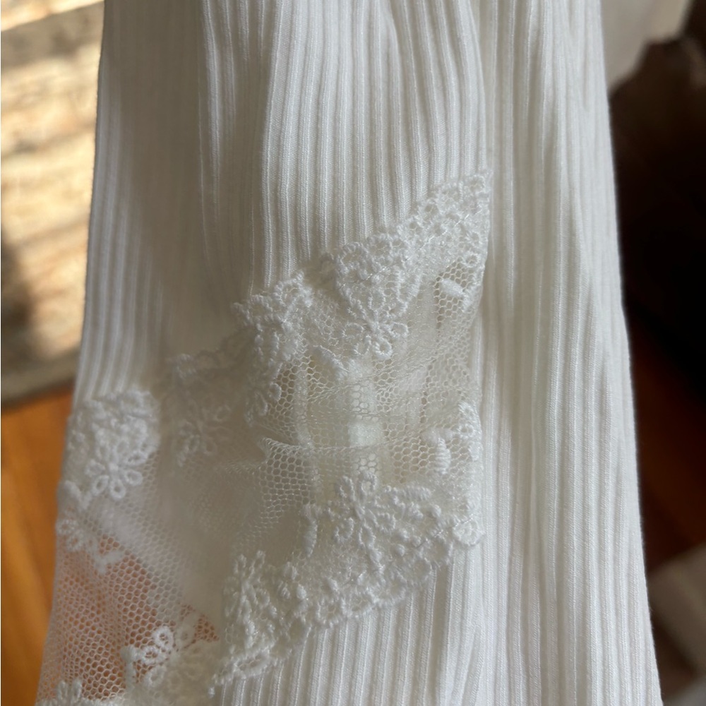 Lace Patchwork Drop Sleeve Blouse - Picture 5 of 8
